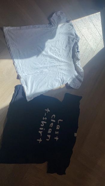Lot de 2 tee shirts neufs