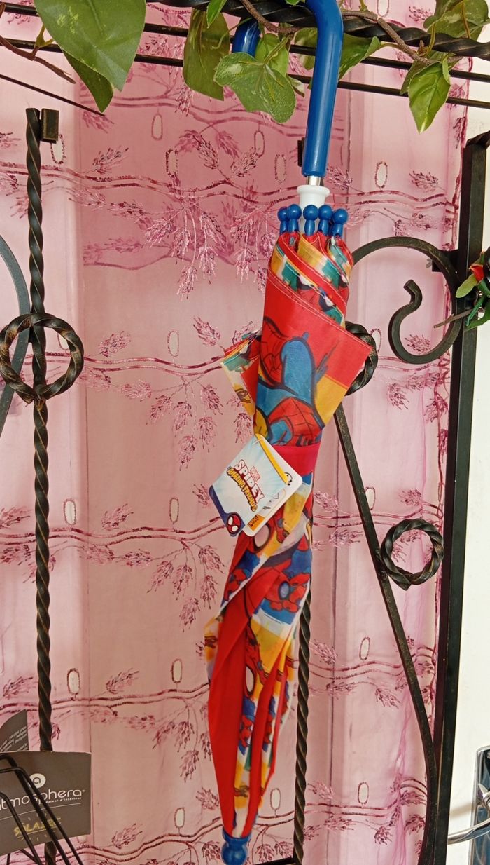 Parapluie neuf marvel spiderman 🎀 - photo numéro 2