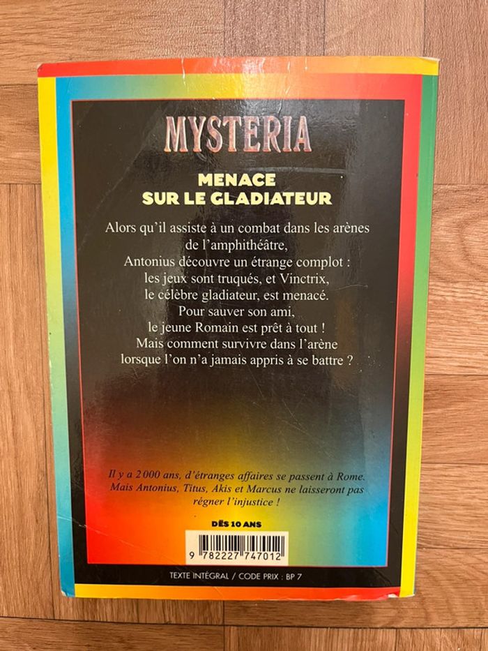 Livre Mysteria "Menace sur le gladiateur" - photo numéro 2