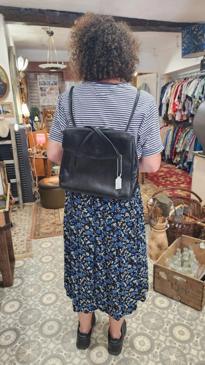 Sac à main + sac à dos en cuir lumineux noir - photo numéro 4