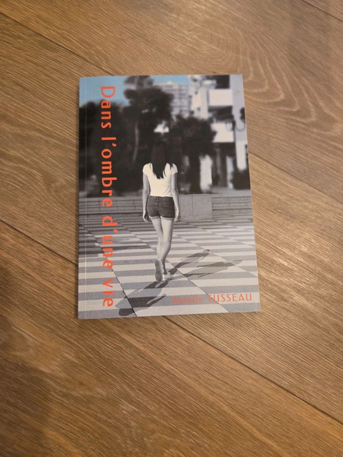 Dans l'ombre d'une vie