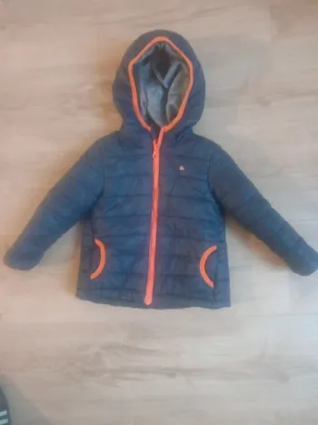 Doudoune avec capuche decathlon 2 3 ans