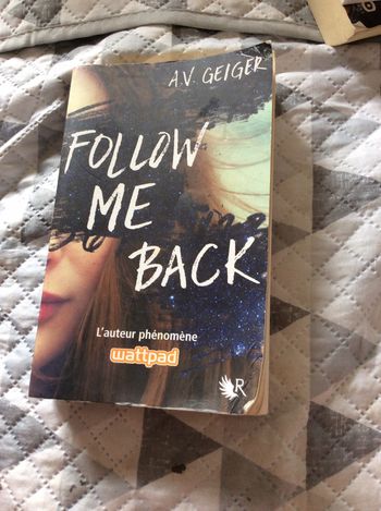 #follow me back par A V Geiger