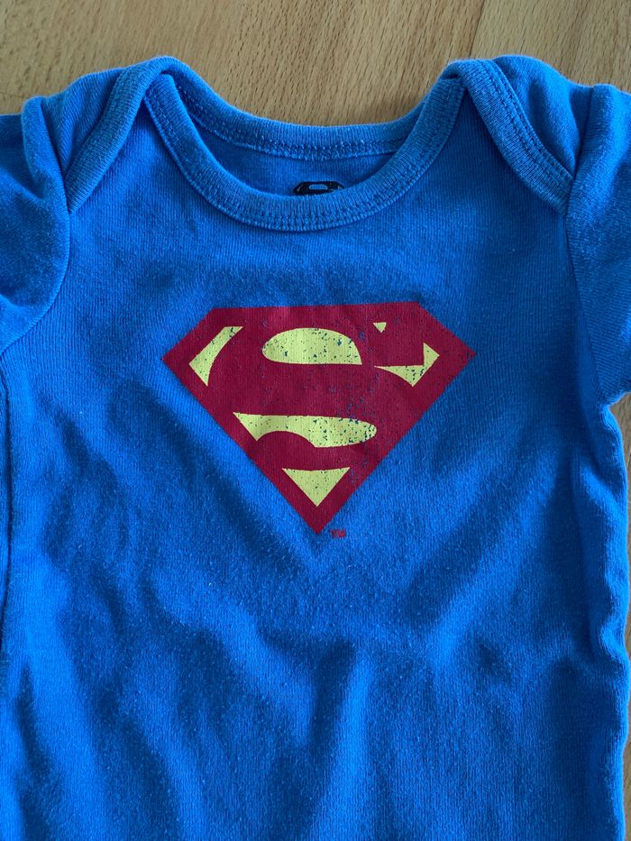 Lot 2 bodies garçons 9 mois - photo numéro 3