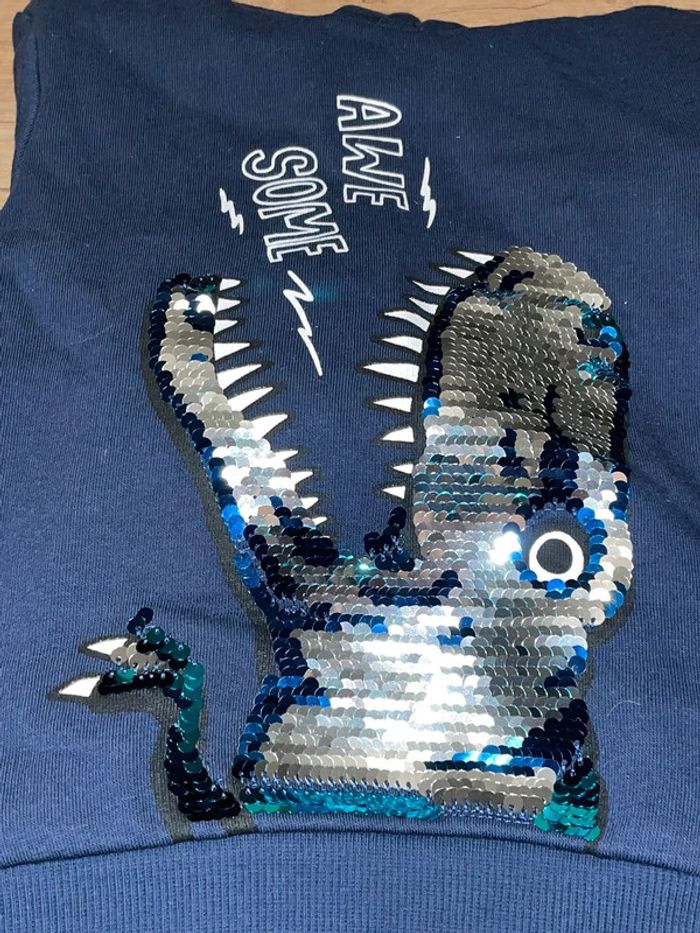 Pull à capuche c&a à sequins Dino 3 ans - photo numéro 7