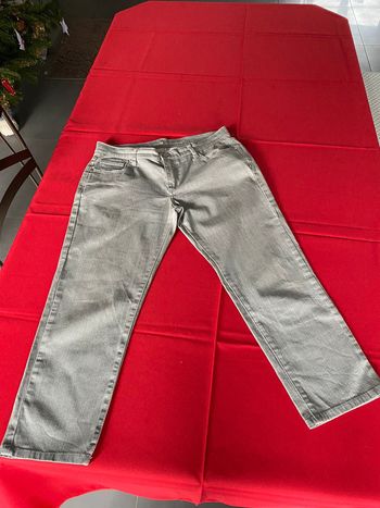 Pantalon court gris pailleté 38/40 voir mensurations