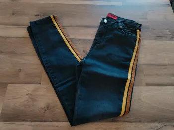 Jean femme taille 34 Jennyfer