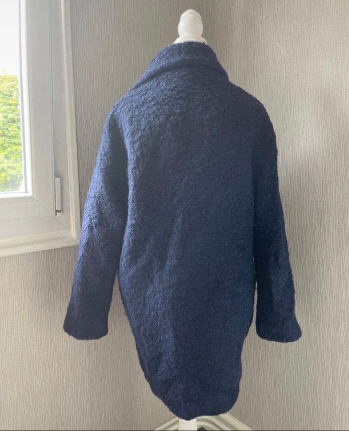 💙 Veste mi-longue en moumoute bleue foncée - photo numéro 2