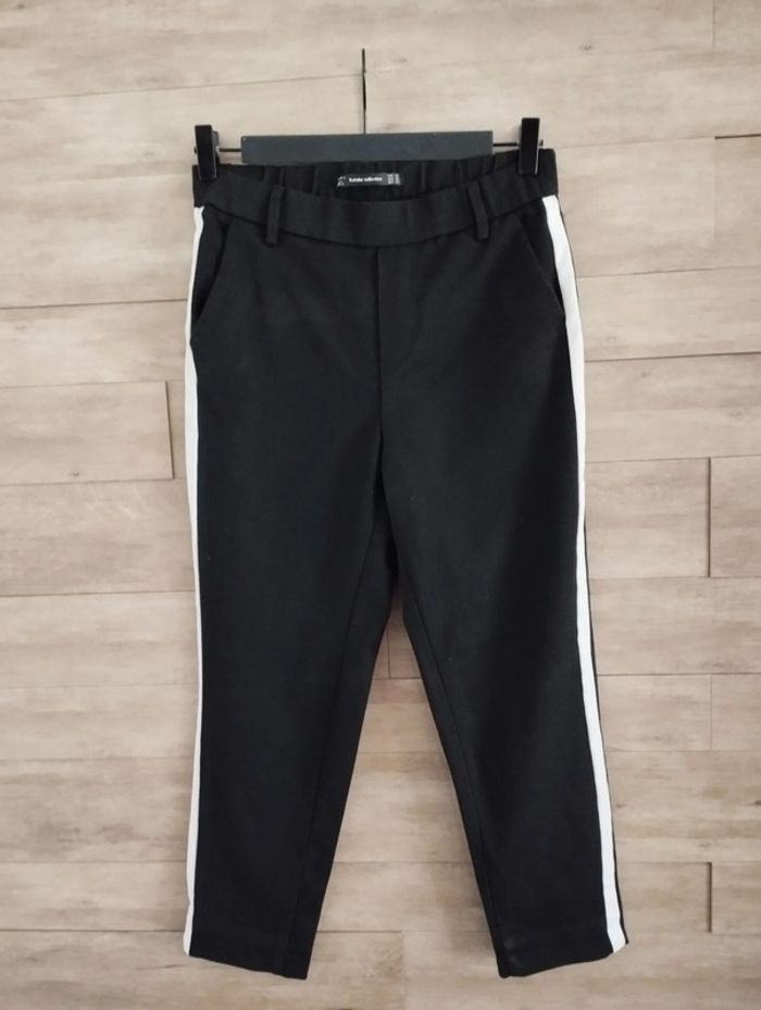 Pantalon Chino noir bande blanc côtés Trafaluc TXS