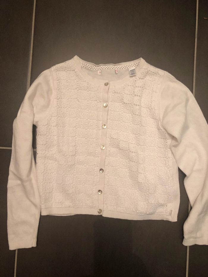 Gilet Okaidi blanc 8 ans
