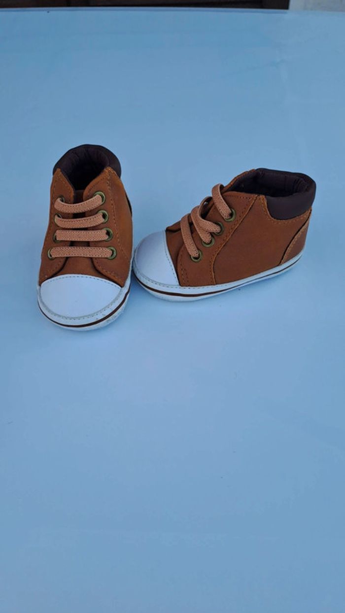💚Baskets bébé marron à lacets – look mini aventurier 6 - 9 mois - photo numéro 2