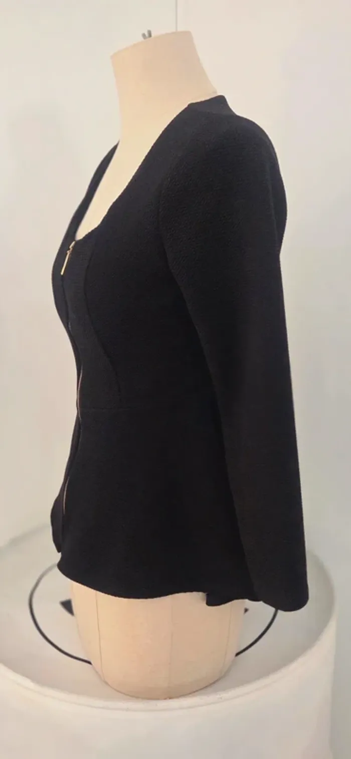 Veste cintrée noire à basque – Zip doré Taille 34/36 - photo numéro 5
