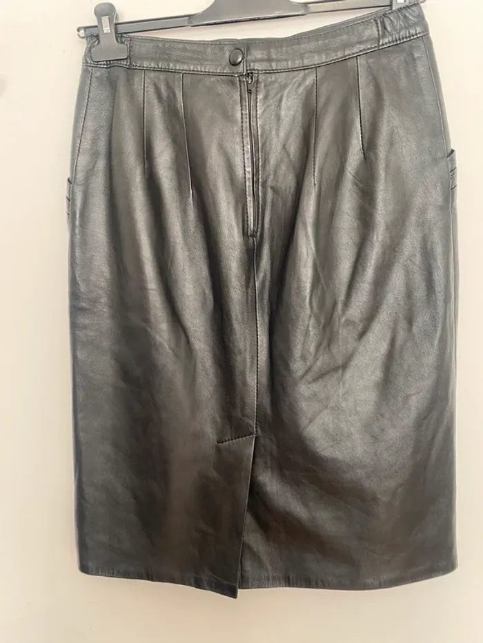 Jupe en cuir vintage - photo numéro 2