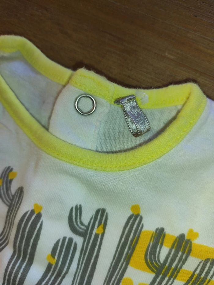 Ensemble gilet et t-shirt mixte 1 mois - photo numéro 3