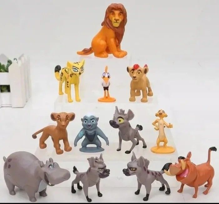 Lot de 12 Figurines Le Roi Lion / La Garde Du Roi Lion. Neuf
