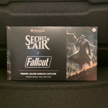 Secret Lair Promo: Silver Shroud Costume Foil Édition Fallout × Magic the Gathering