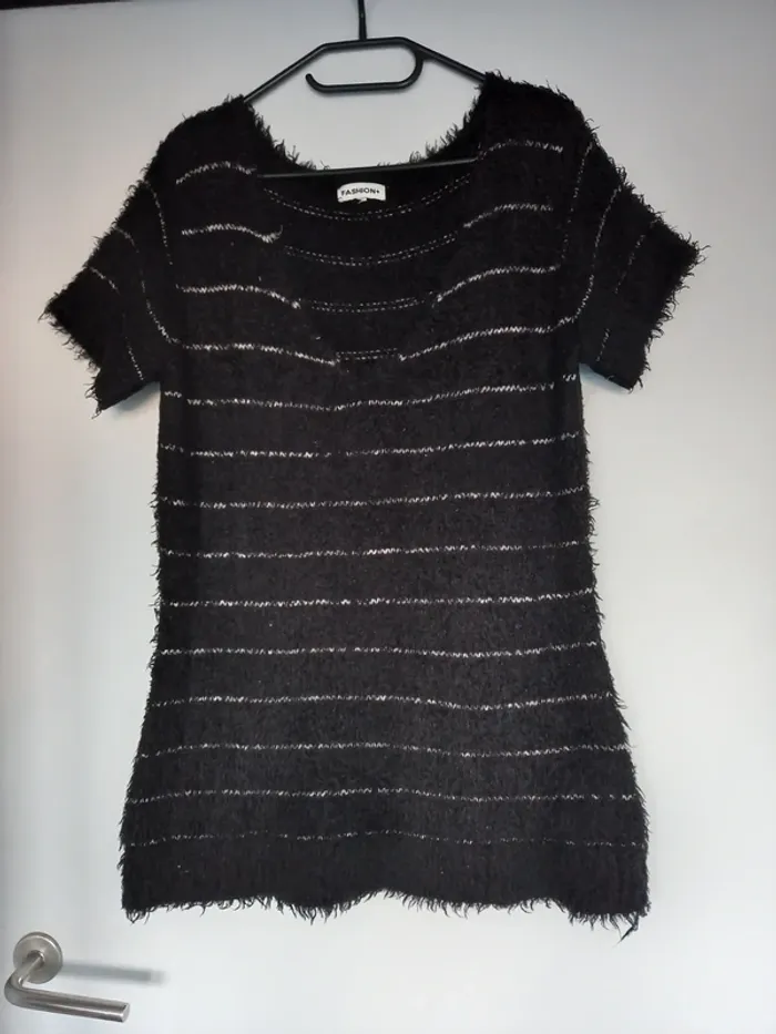 Joli pull tunique manches courtes