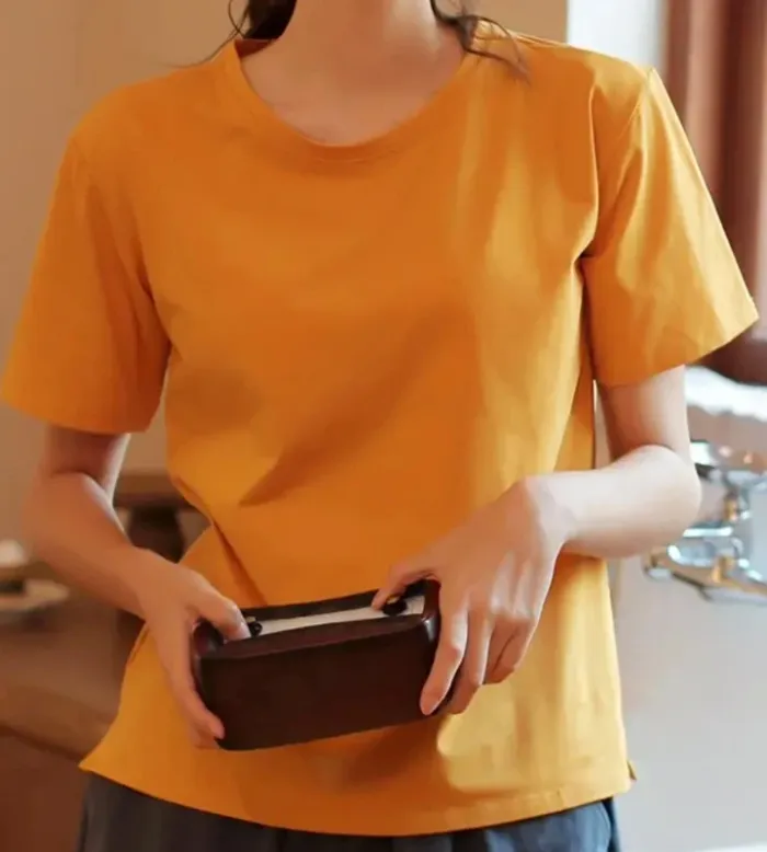 T shirt avec brassière rembourrée intégrée - photo numéro 2