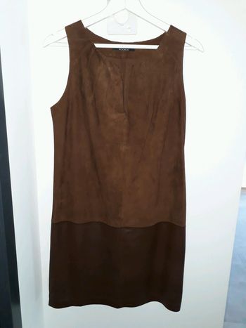 Robe Kookai taille 36 en daim et cuir en très bon état