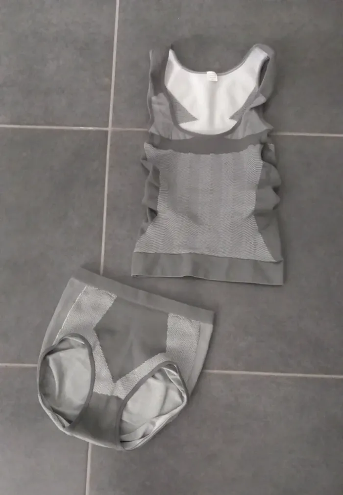 Top et culotte gainants