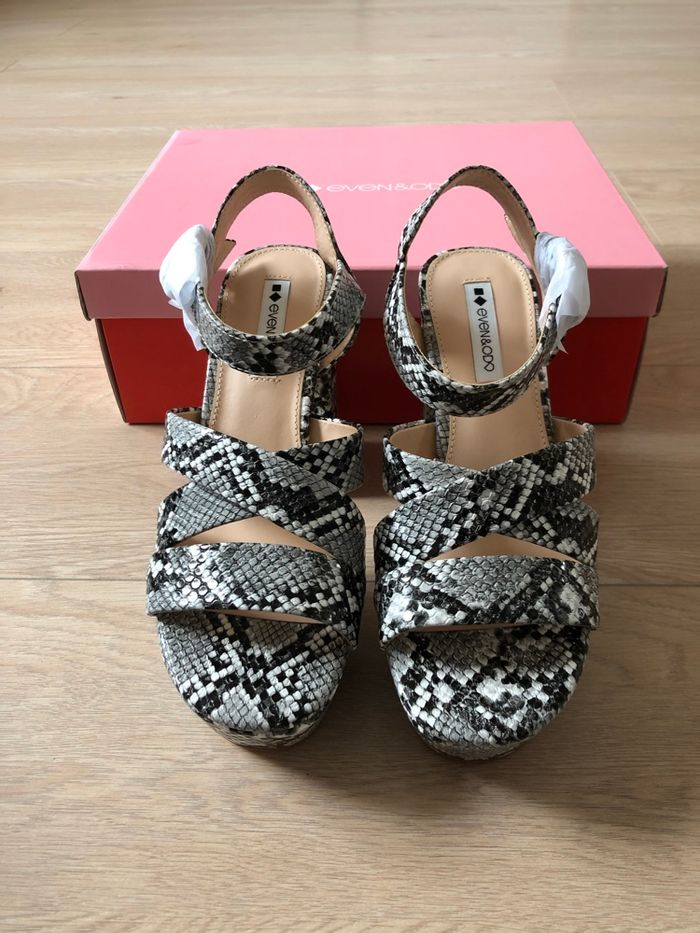 Escarpins ouverts neufs Even&Odd pointure 37 - photo numéro 3