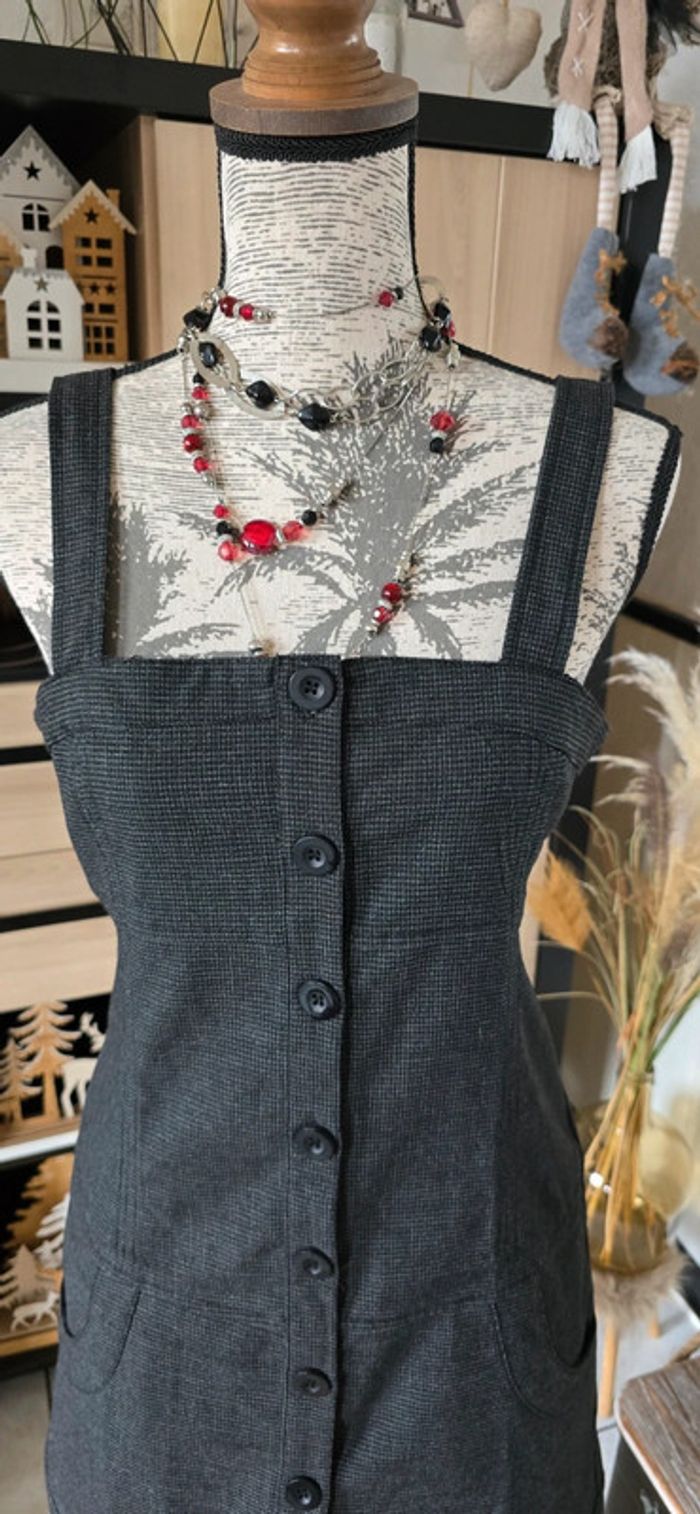 Superbe robe chasuble à bretelles grise neuve - photo numéro 4