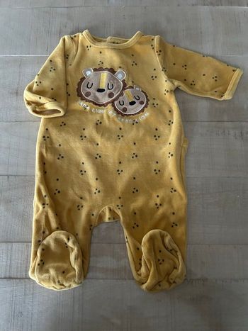 Pyjama velours lion 