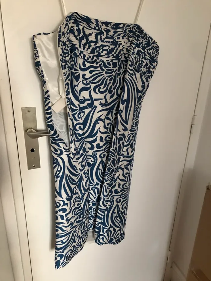 Robe en soie avec protection - photo numéro 4
