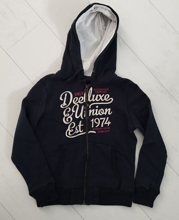 Gilet zippé à capuche