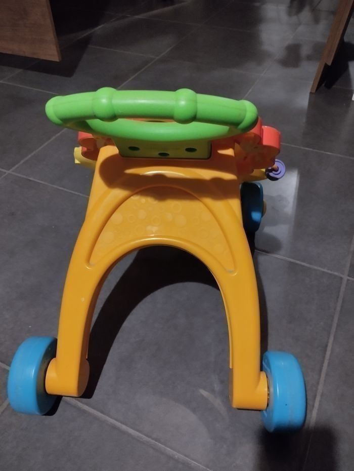 Trotteur lion Fisher price - photo numéro 3