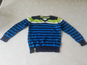 Pull col V rayé bleu/noir Palomino 110 cm