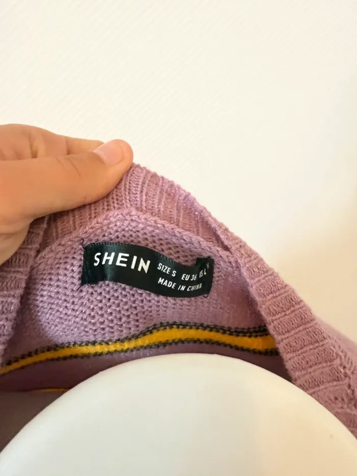 Pull en très bon état Shein rose et jaune taille S - photo numéro 7