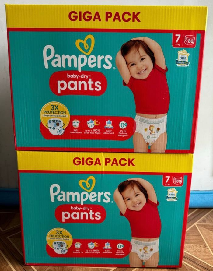 160 couches culottes Pampers pants taille 7