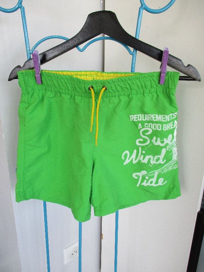 Short de bain vert pomme