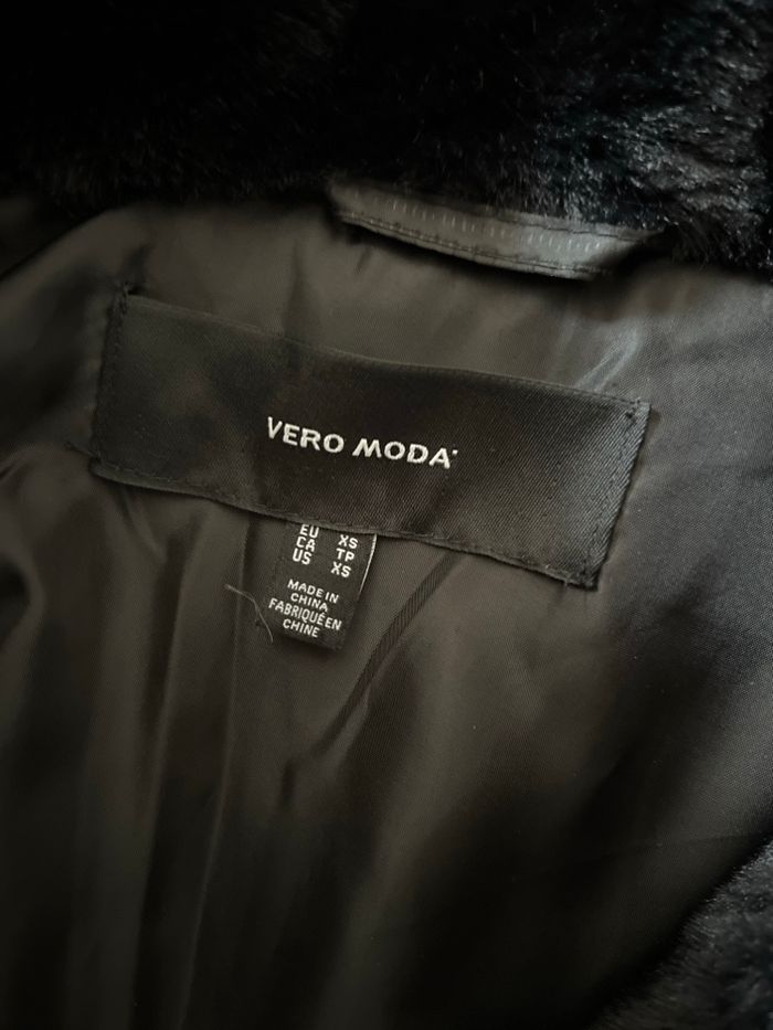 Fourrure sans manche - photo numéro 4