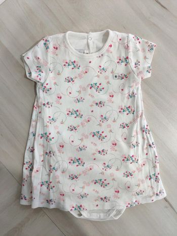 Robe body petit bateau 24 mois fleurs et abeilles comme neuf