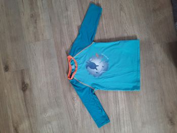 Maillot/T-shirt bleu manches longues protection UV Okaïdi 6 ans