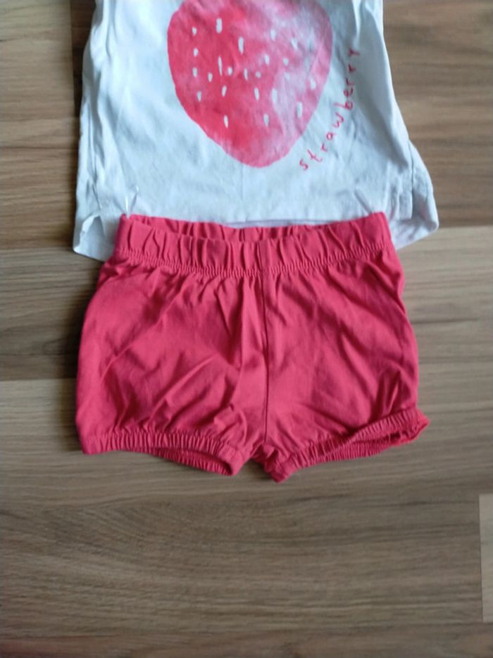 Ensemble short + t-shirt - photo numéro 3