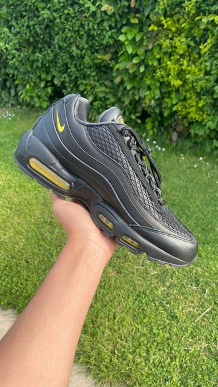 Nike Air Max 95 Corteiz Honey Black - Taille 44 - Neuf avec boîte