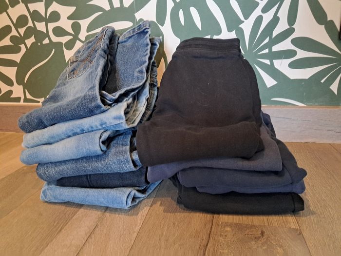 Lot jeans et joggings taille 5 ans - photo numéro 2