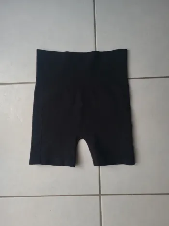 Short sport femme