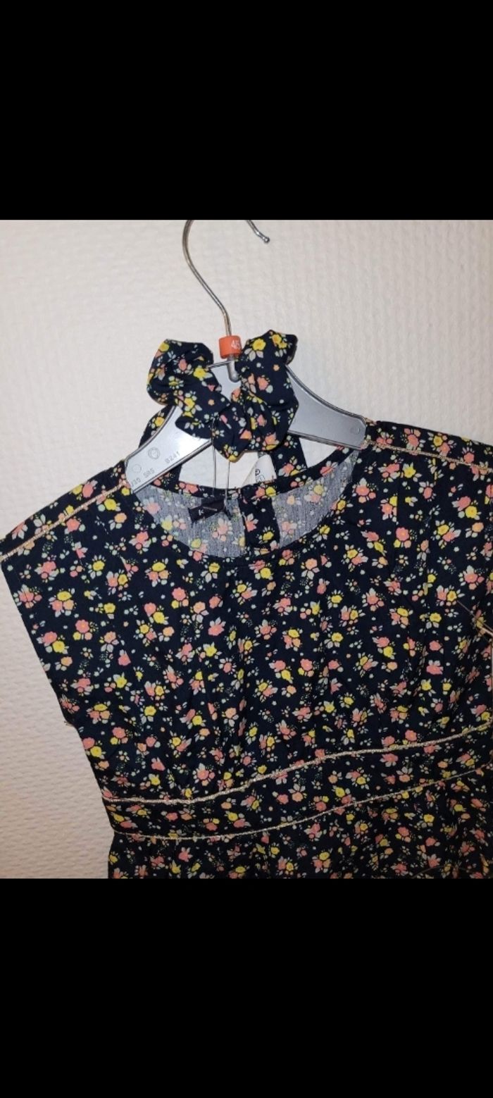 Robe avec chouchou - photo numéro 2