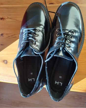 Chaussures vernis noir à plate-forme