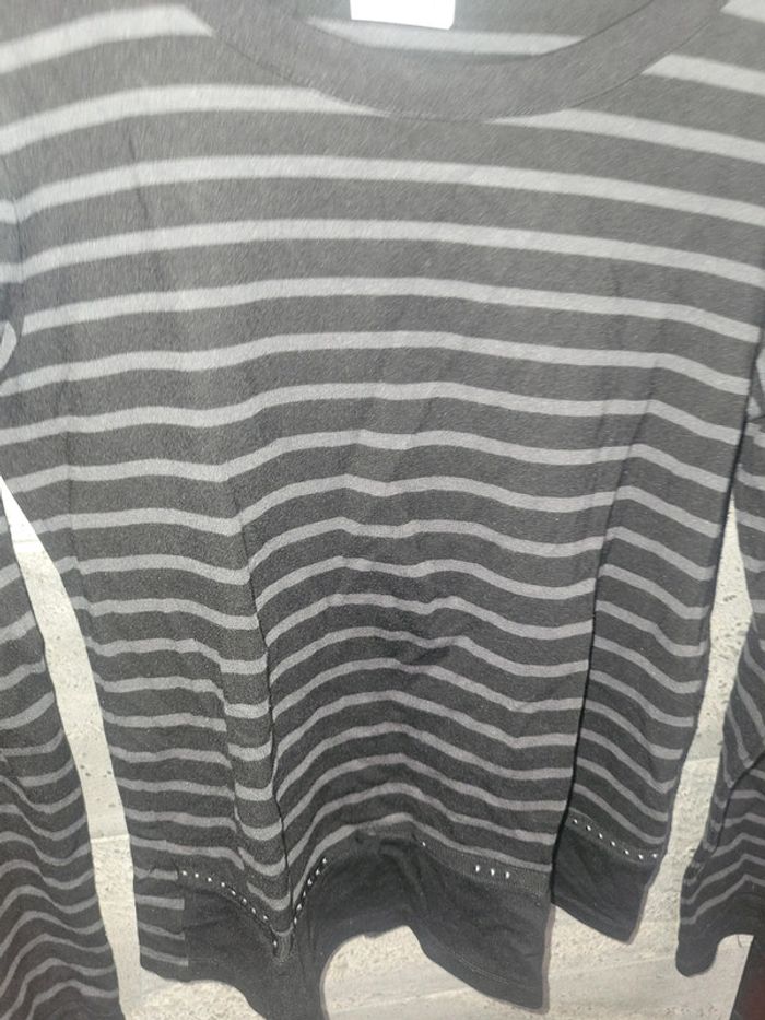 Tee-shirt - photo numéro 3