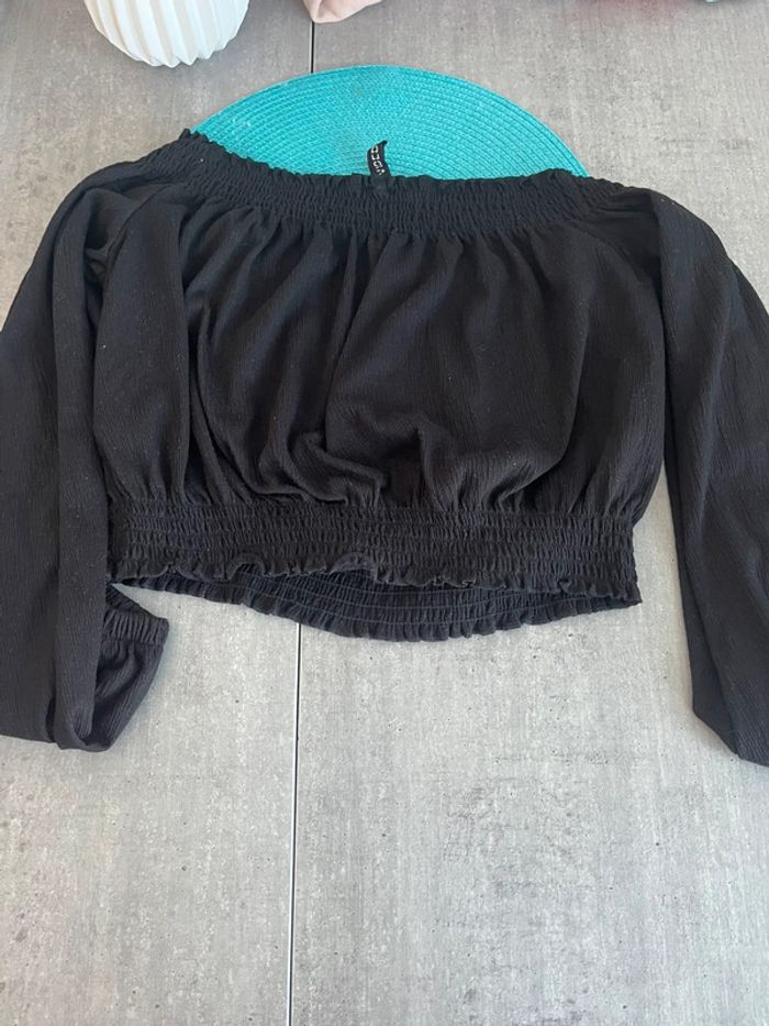 🖤 Haut court noir à manches longues bouffantes – Style bohème chic - photo numéro 5