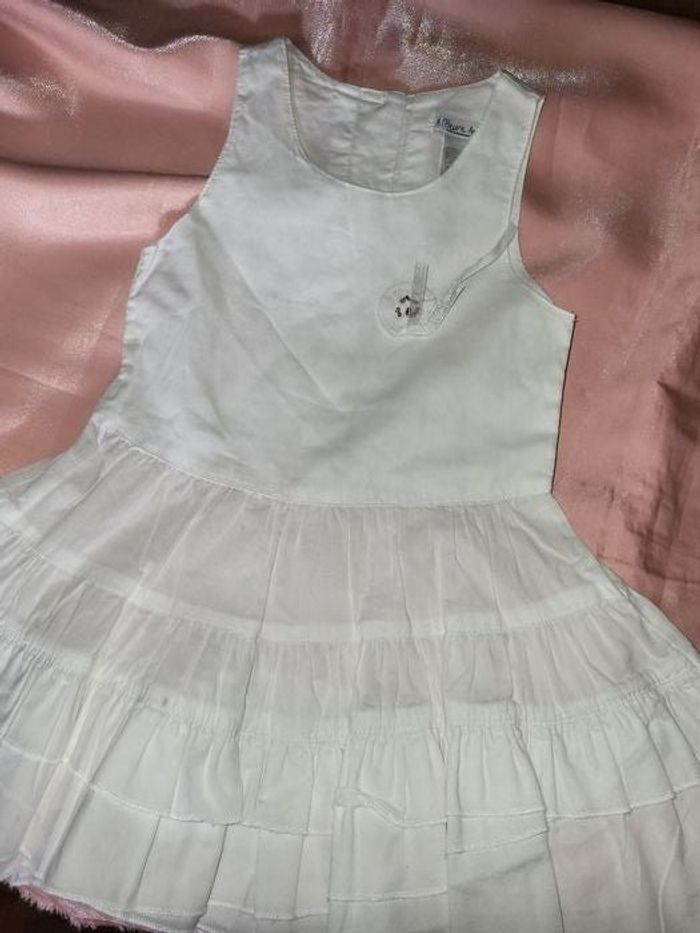 robe blanche 94 cm 3ans très bon état A L HEURE ANGLAISE