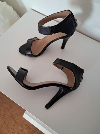 Jolie escarpin talon aiguille