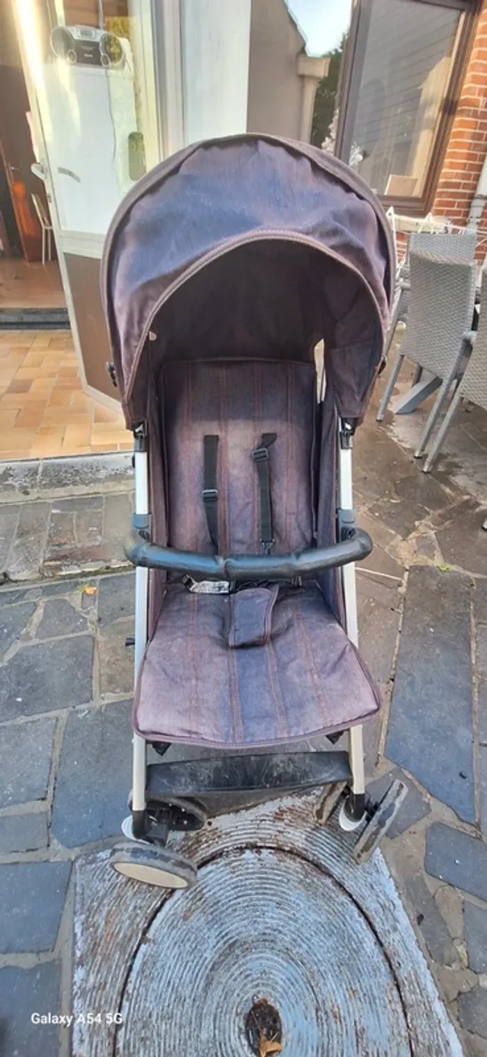 Poussette canne Child Wheels couleur jeans pas de livraison via vinted go - photo numéro 4