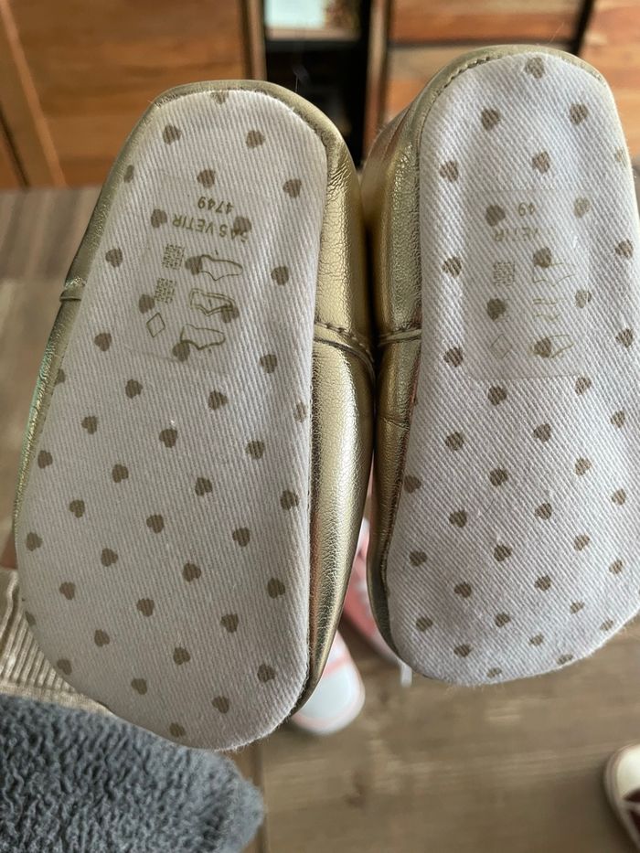 Lot de 2 paires de chaussons 6-12 mois - photo numéro 5