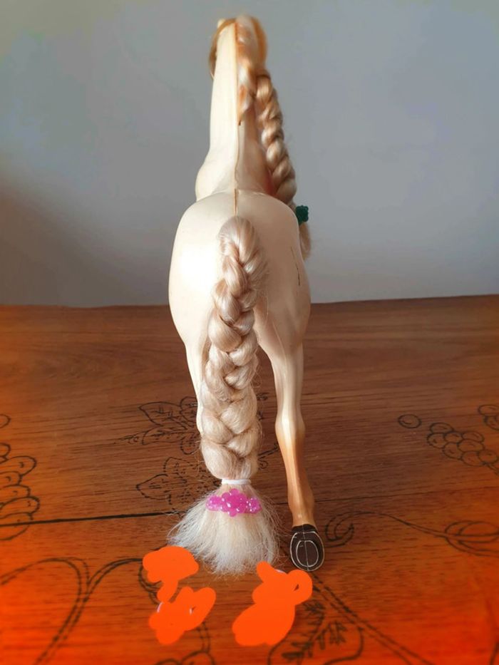 Cheval Barbie Palomino avec  accessoires - photo numéro 8